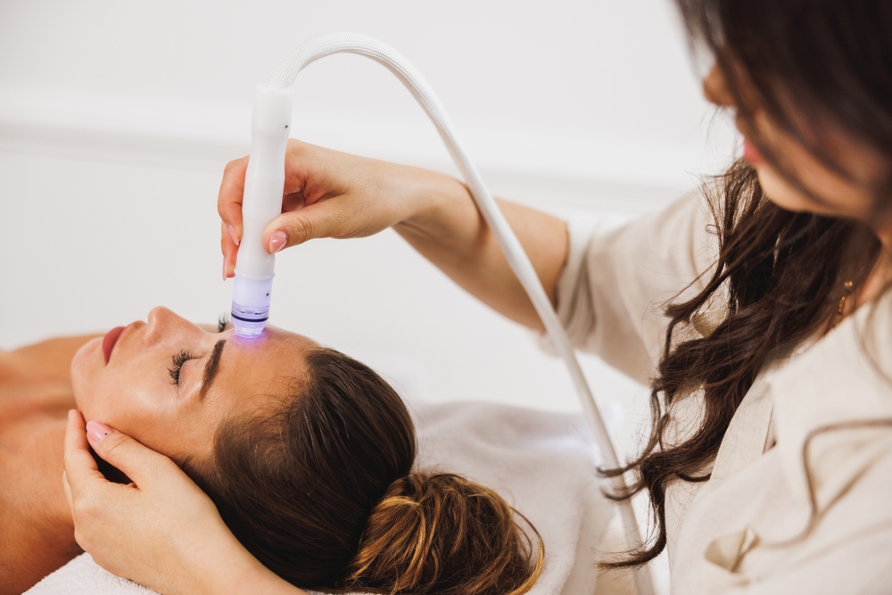 HydraFacial_skin_brightening_treatment_Zennara_Clinic_Hyderabad
